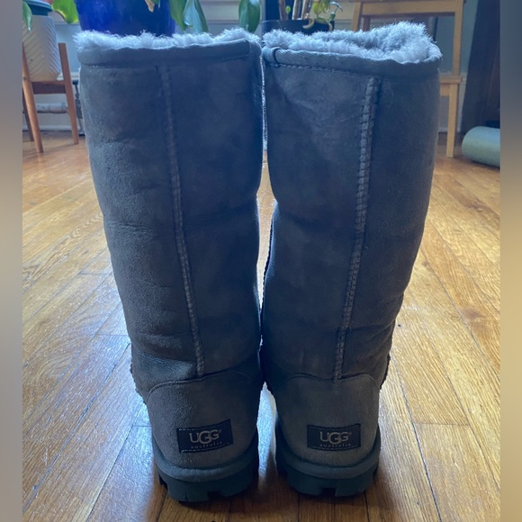 UGG Classic Tall Gray Women’s Size 7 - Very Good Condition - Picture 2 of 5